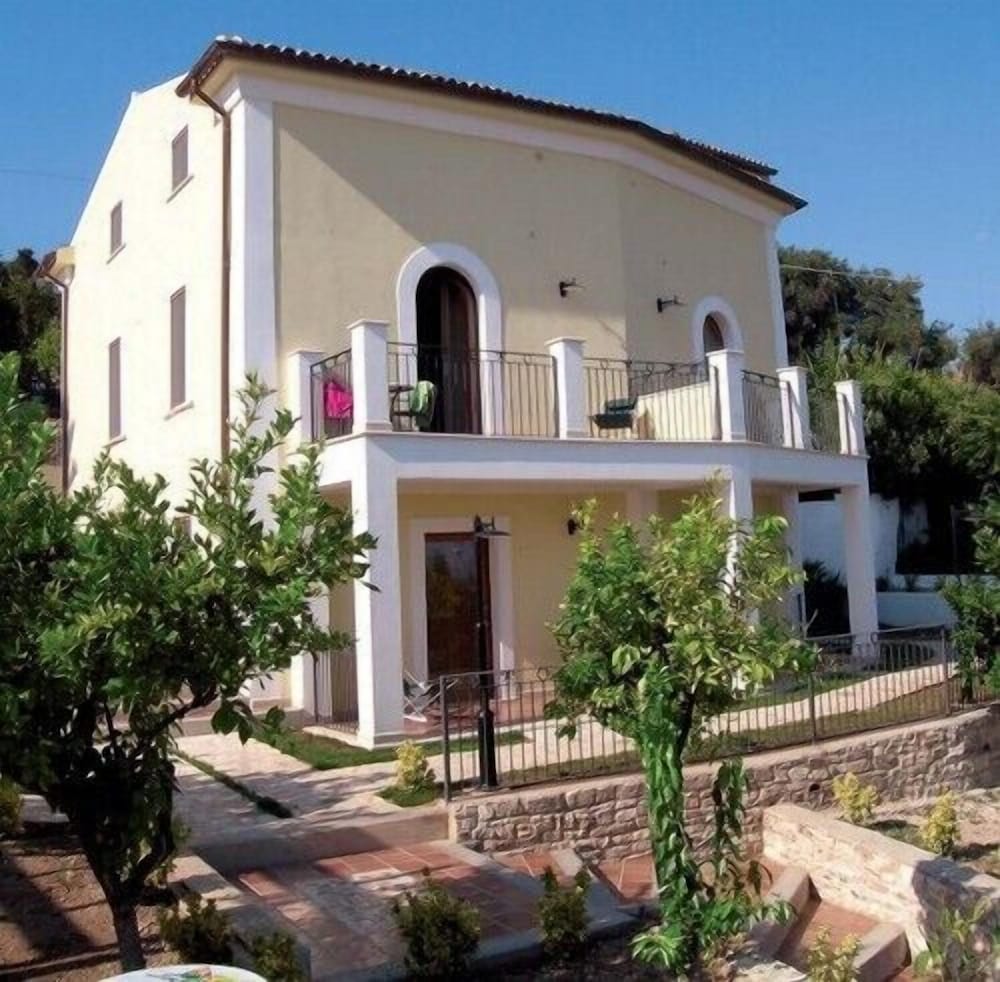 Rodi Garganico - Albergo Villa Vittoria