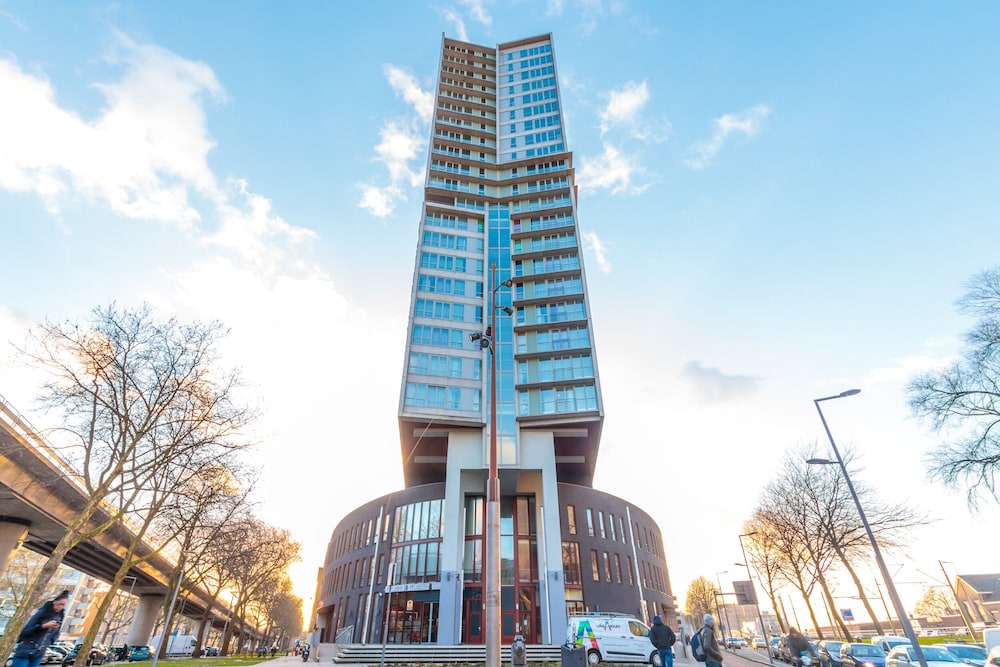 Rotterdam - ART Hotel Rotterdam-Fully Renovated