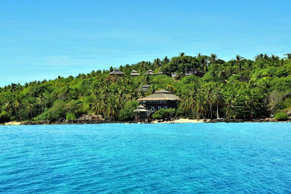 Karimunjawa - Breve Azurine Lagoon Retreat