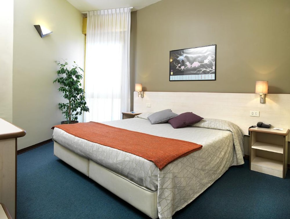 Poggibonsi - Hotel Ristorante Alcide