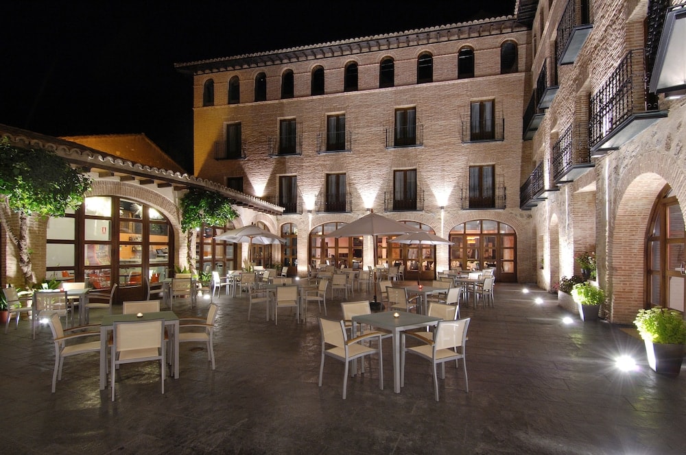 Daroca - Hotel Cienbalcones