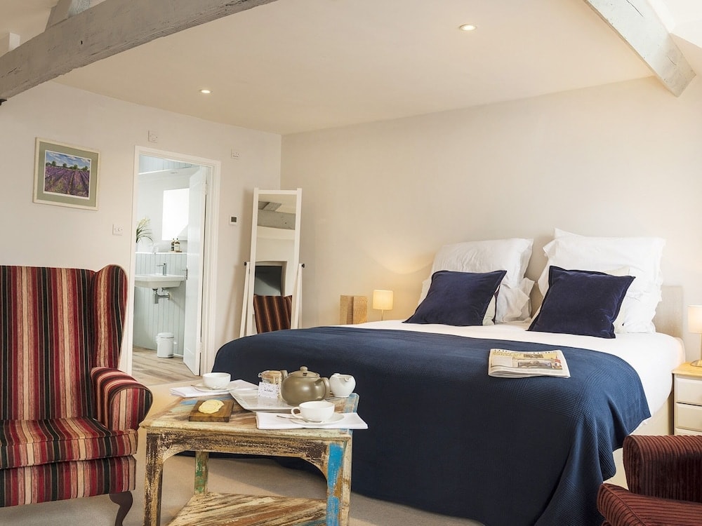 Stroud - Wild Garlic Rooms