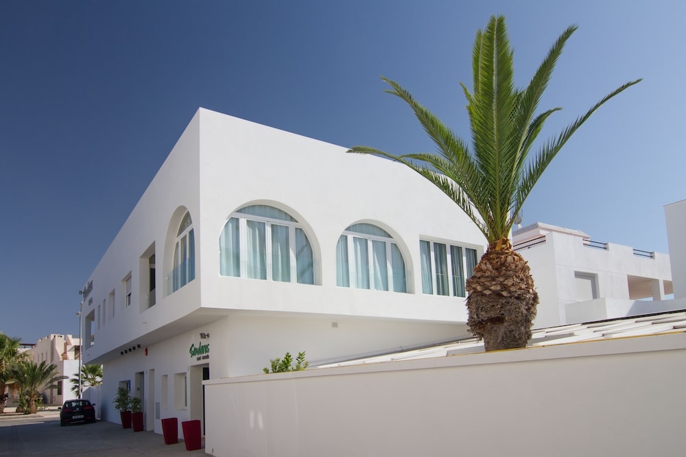 Ibáñez - Hotel Senderos