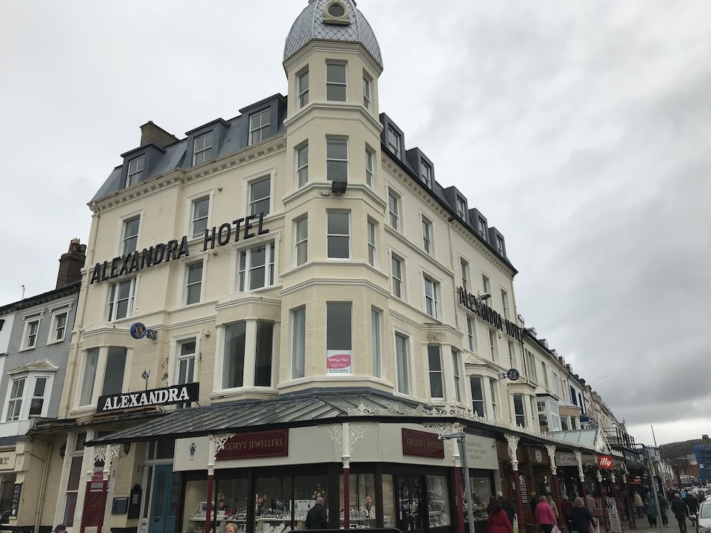 The New Alexandra Hotel