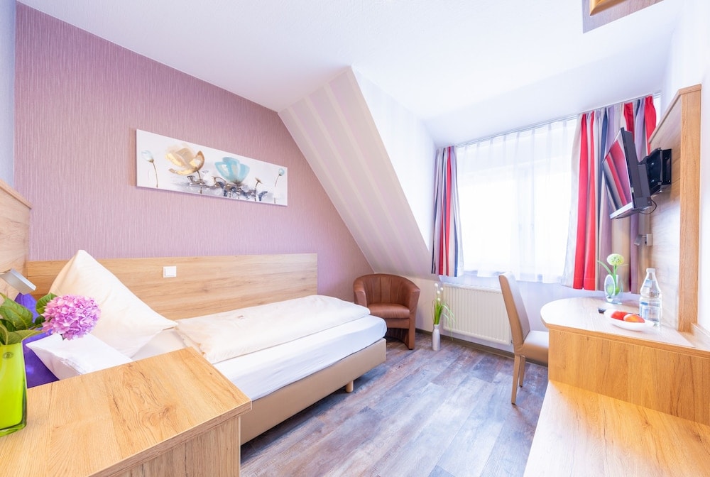 Stuttgart - Hotel Reinhardtshof Garni