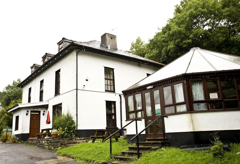 Merthyr Tydfil - Rhymney House hotel