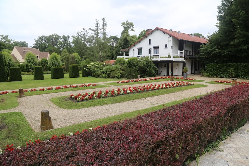 Fontainebleau - Hôtellerie Du Bas-Bréau