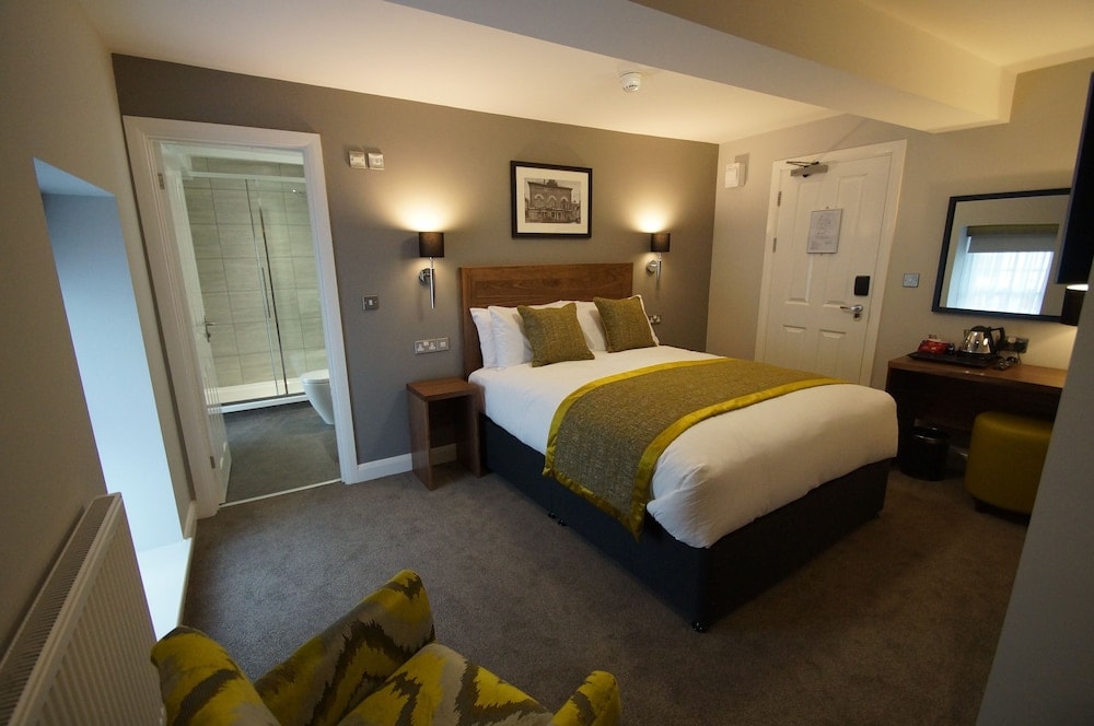 Carmarthen - New Park Hotel