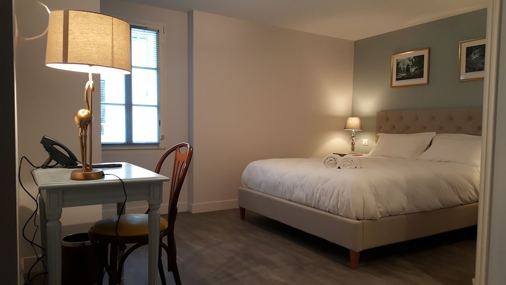 Tours - Hôtel Chez Jacqueline
