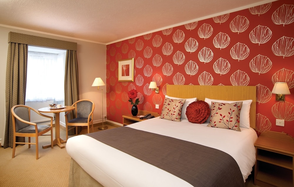 Haywards Heath - The Hickstead Hotel By Uno-FREE PARKING