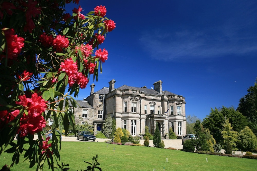 Llangristiolus - Tre-Ysgawen Hall & Spa