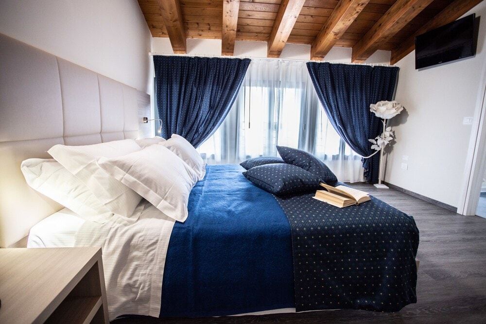Castelfranco Veneto - HOME HOTEL