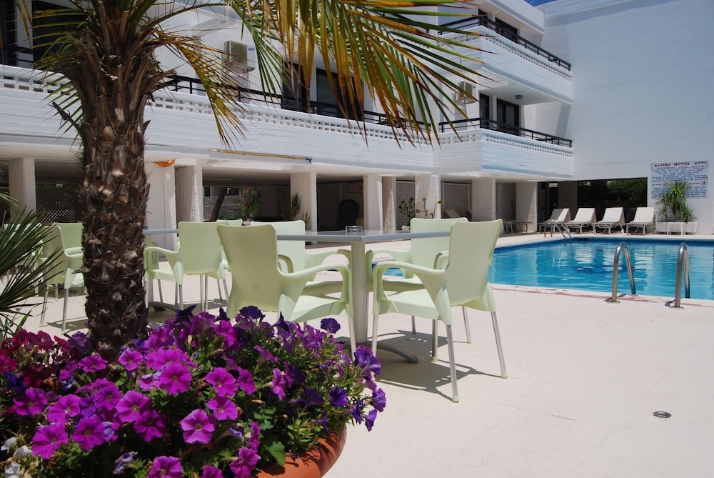 Göteborg - Ayia Napa - Agrino Hotel Apartments