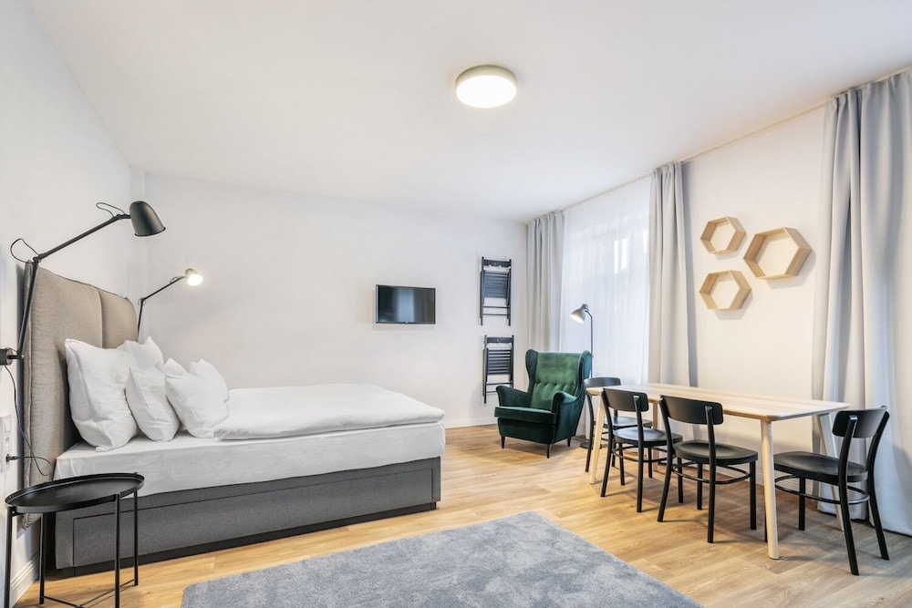Vesec - Pytloun Flat Hotel