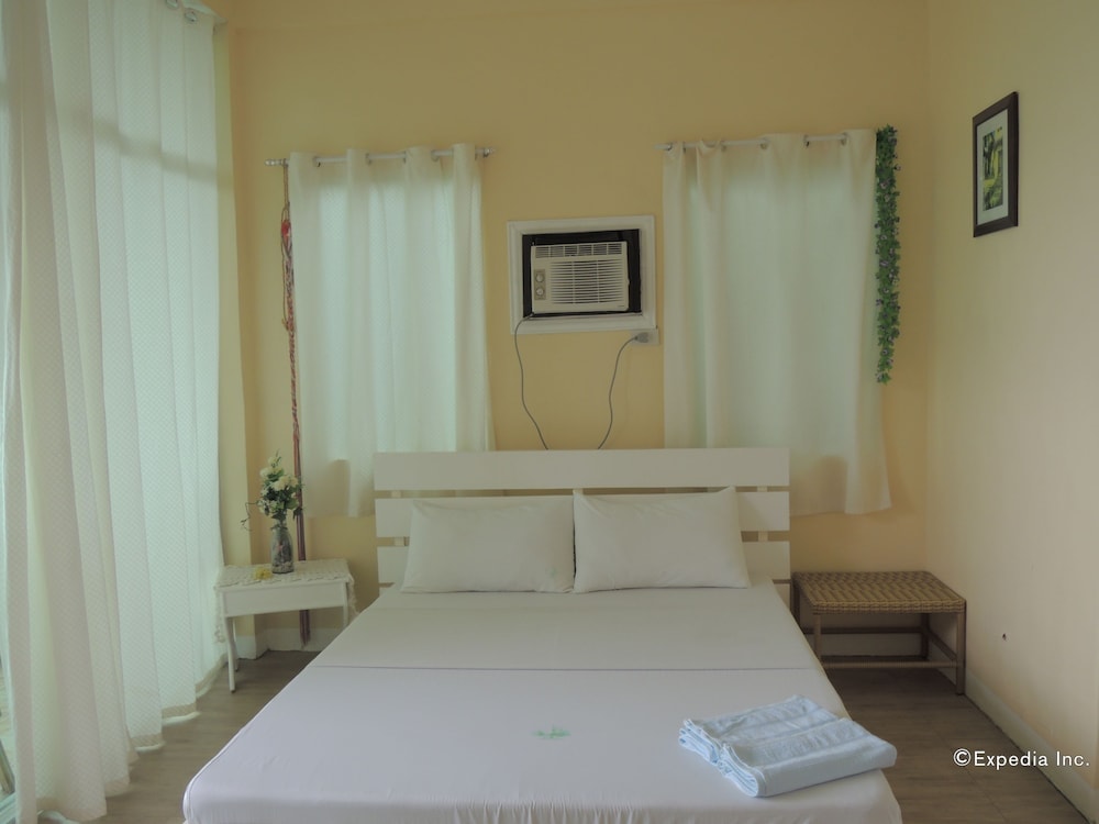 Cebu City - WJV BEACH RESORT MOALBOAL