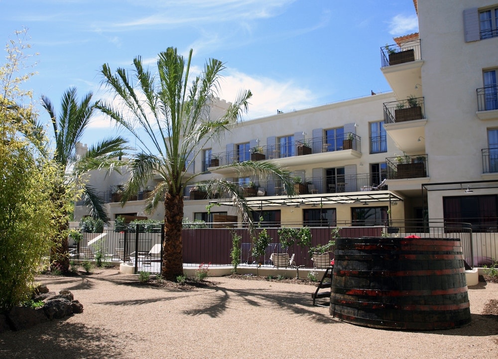 Pézenas - Garrigae Distillerie de Pezenas - Hotellerie & Spa