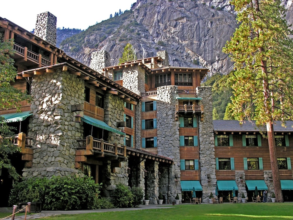 Yosemite Village - The Ahwahnee