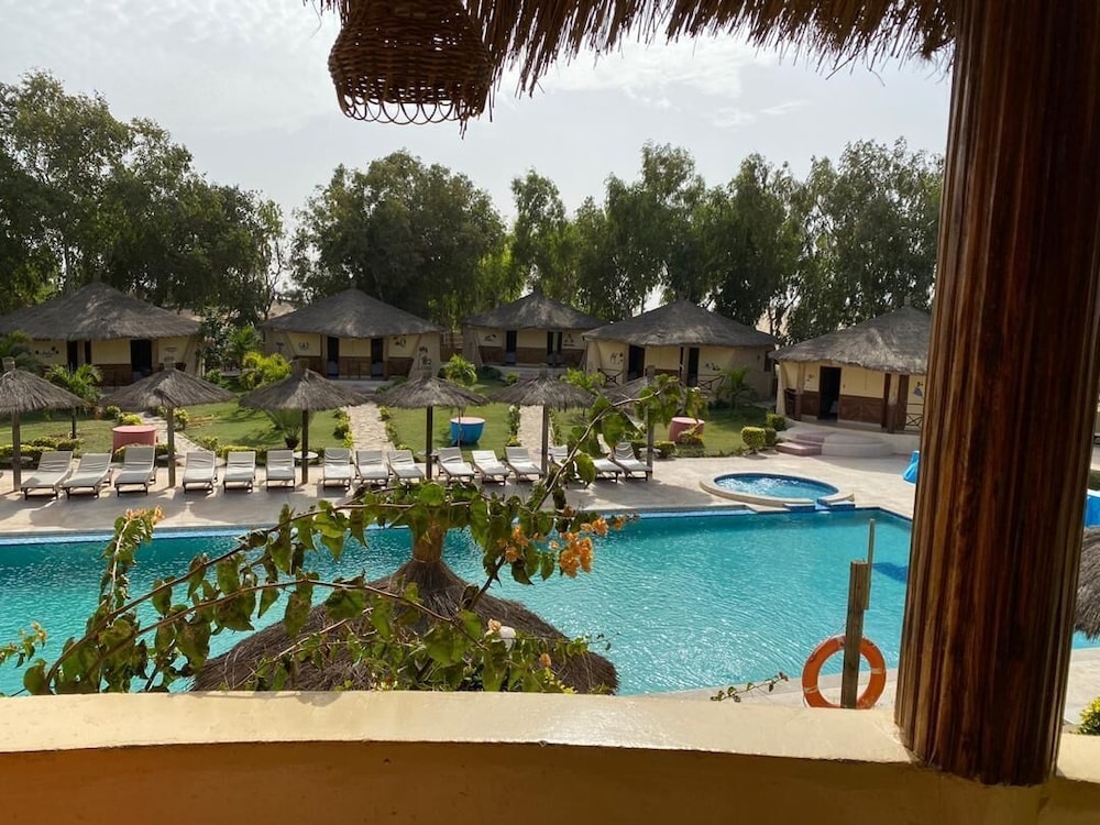 Niaga - Hotel & Campement du Lac Rose