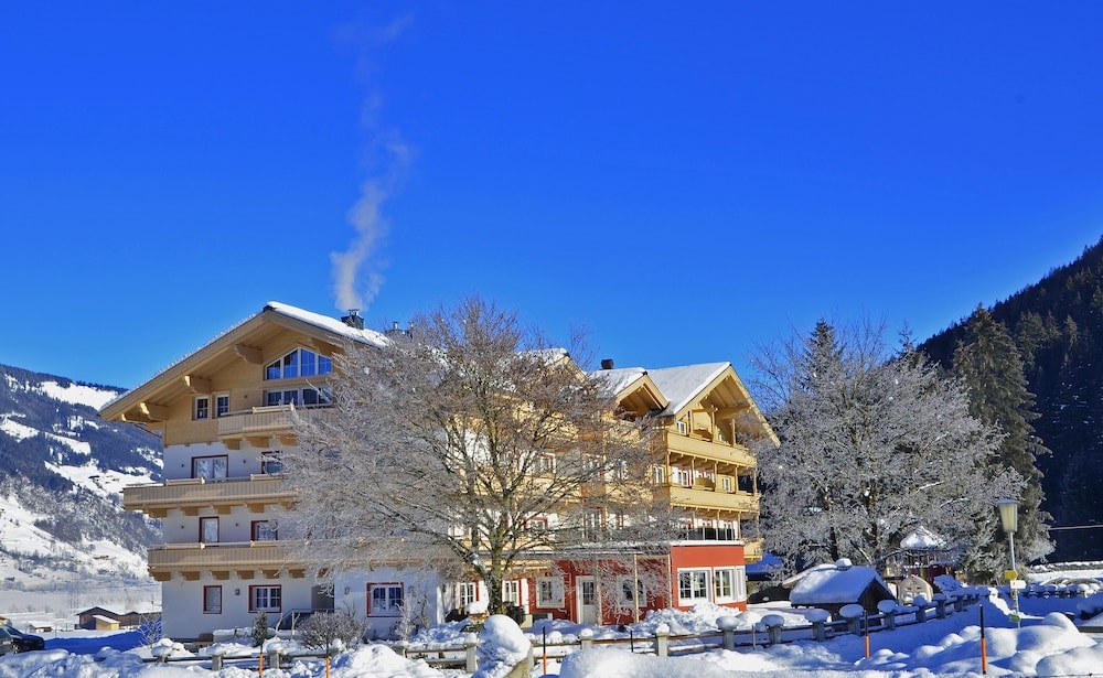 Bramberg am Wildkogel - Hotel Grundlhof