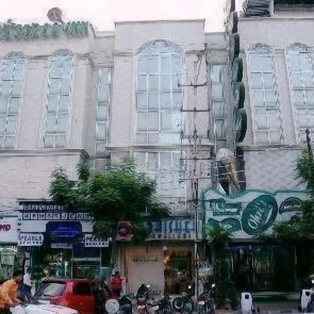 Hyderabad - Ohris Baseraa Inn