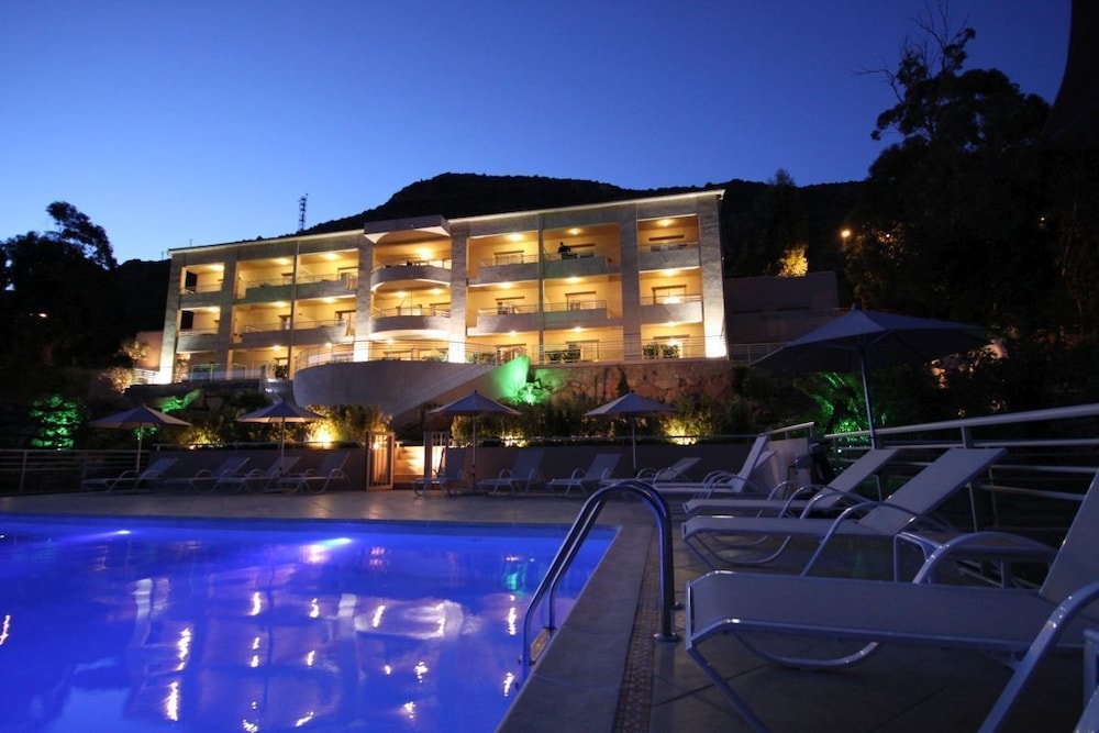 Ota - Hôtel et Résidence Costa Rossa
