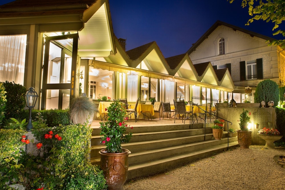 Plailly - Hôtel & Restaurant Le Relais d'Aumale