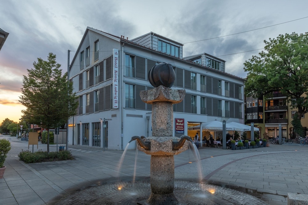 Garching bei München - Hotel König Ludwig II