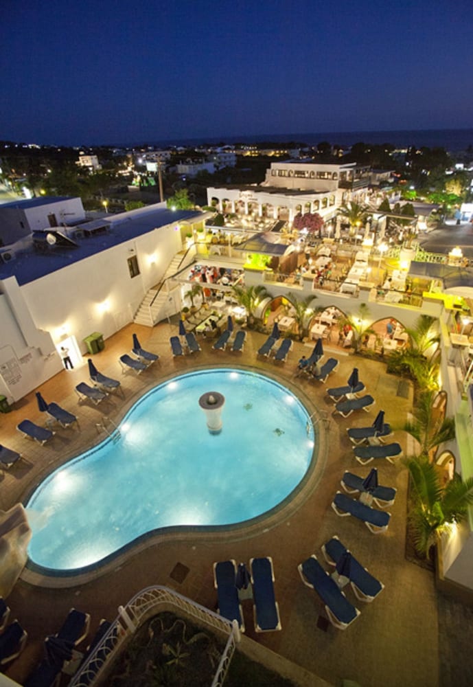 Göteborg - Lindos - Pefkos Beach Studios & Apartments