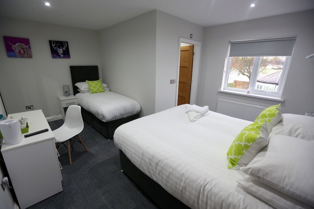 Shotton - Hotel 52 Stanley