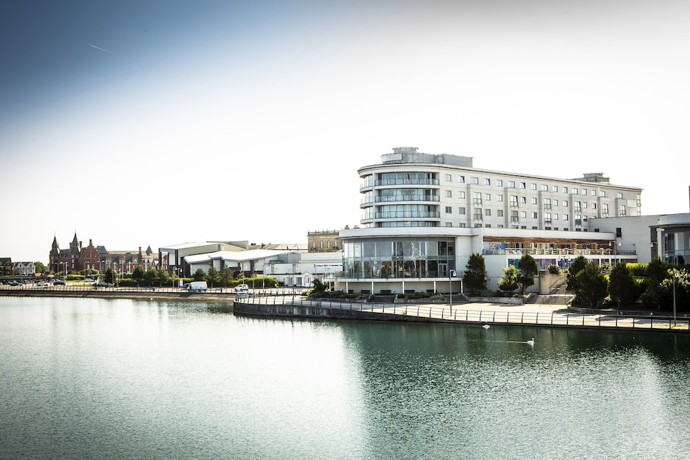 Southport - Waterfront Southport Hotel