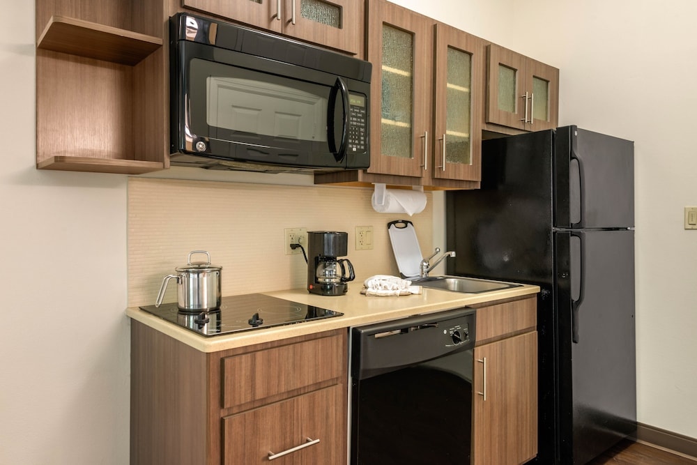 Fort Myers Beach - Candlewood Suites FORT MYERS-SANIBEL GATEWAY by IHG