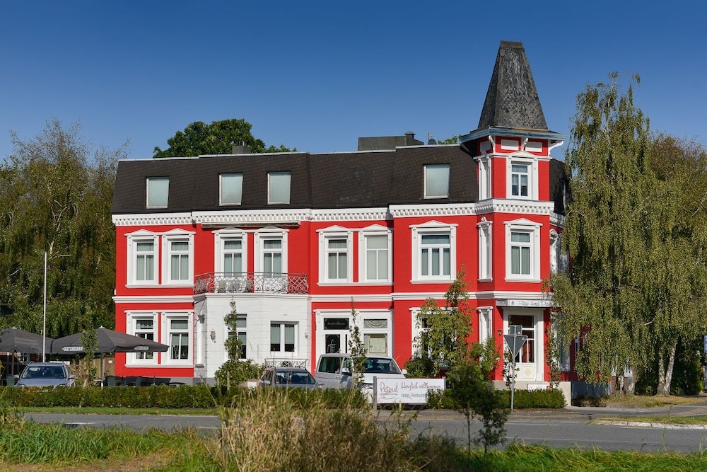 Cadenberge - Peters - das Genusshotel in der Wingst