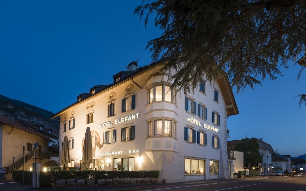 Caldaro Sulla Strada del Vino - Hotel Elefant