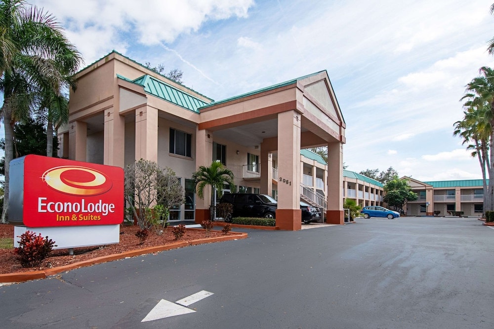 Clearwater (FL) - Econo Lodge Inn & Suites Clearwater Central