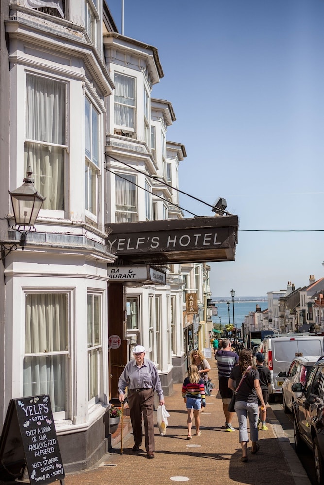 Isle of Wight - Yelf's Hotel
