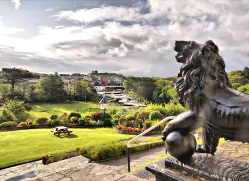 Ennistimon - Falls Hotel & Spa