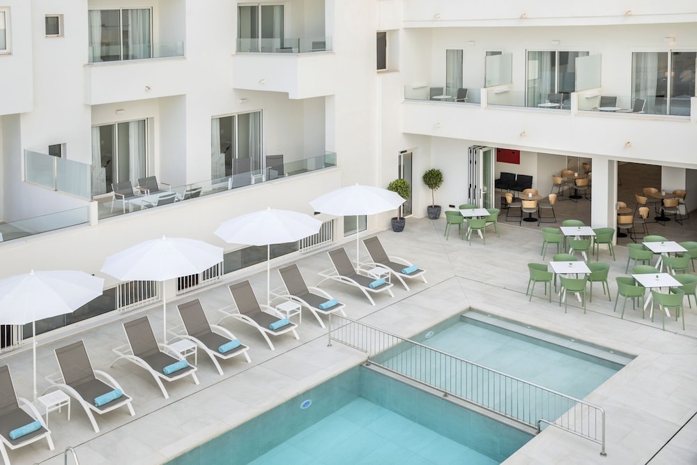 Göteborg - Cala Millor - Aparthotel Marina Drach