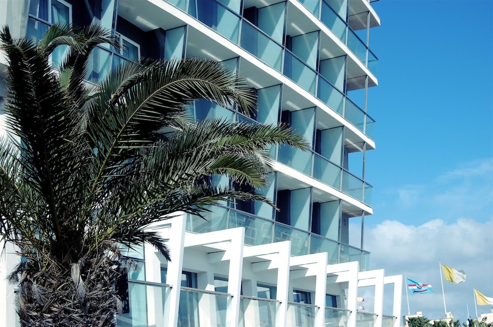 Stockholm - Valletta - Water's Edge Hotel
