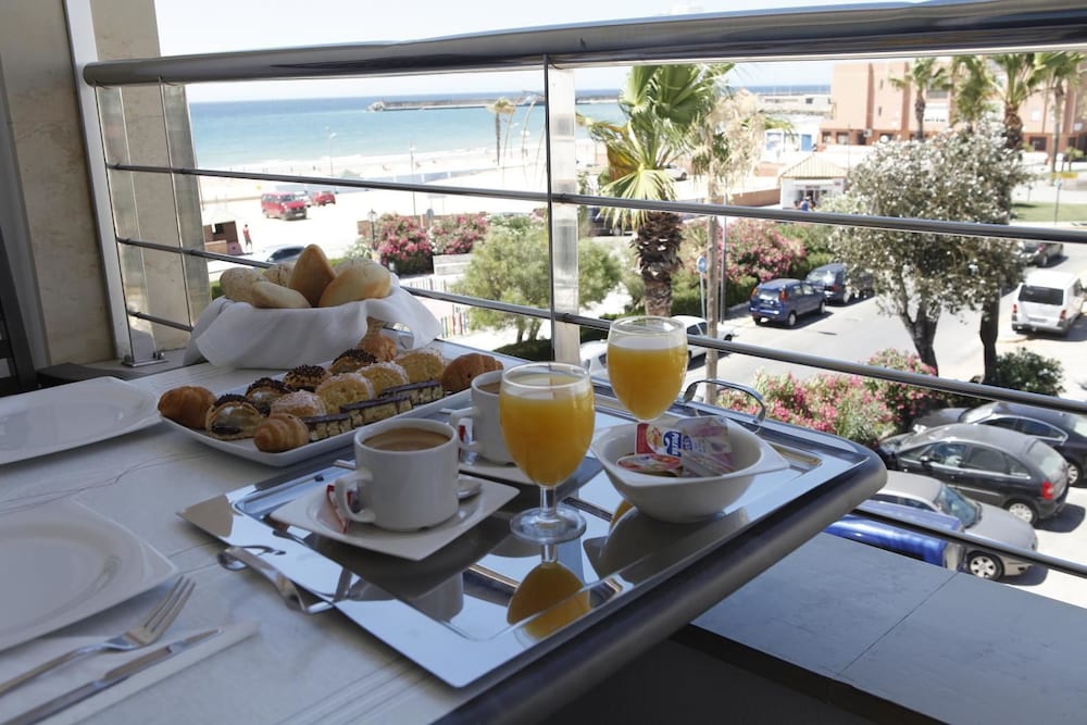 Zahara de los Atunes - Hotel Adiafa
