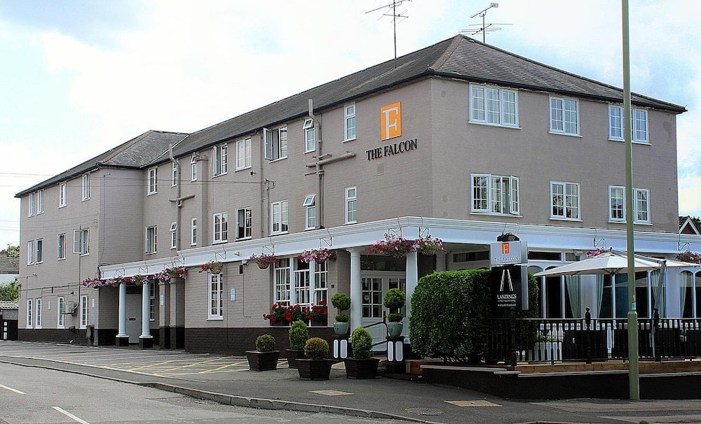 Farnborough - The Falcon Hotel