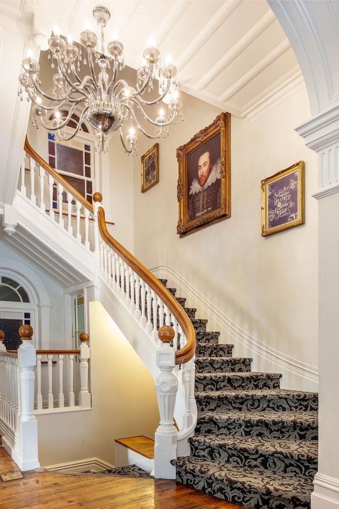 Auckland - The Shakespeare Hotel