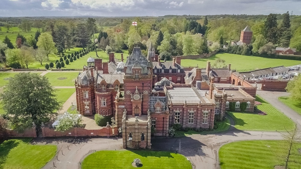 Hook - The Elvetham Hotel