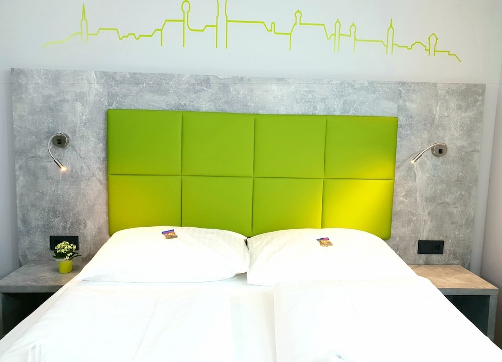 Lauingen - SleepySleepy Hotel Dillingen