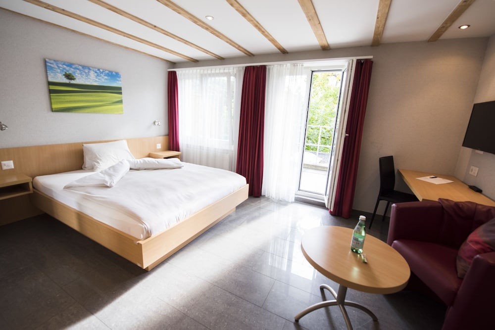 Baden - Hotel Restaurant Neuhaus