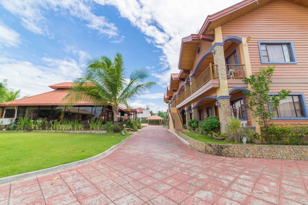 Tarlac - RedDoorz Plus @ Starhomes Olivianville