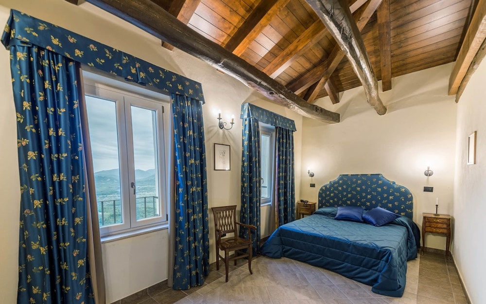 Padula - Palazzo Cestari Hotel