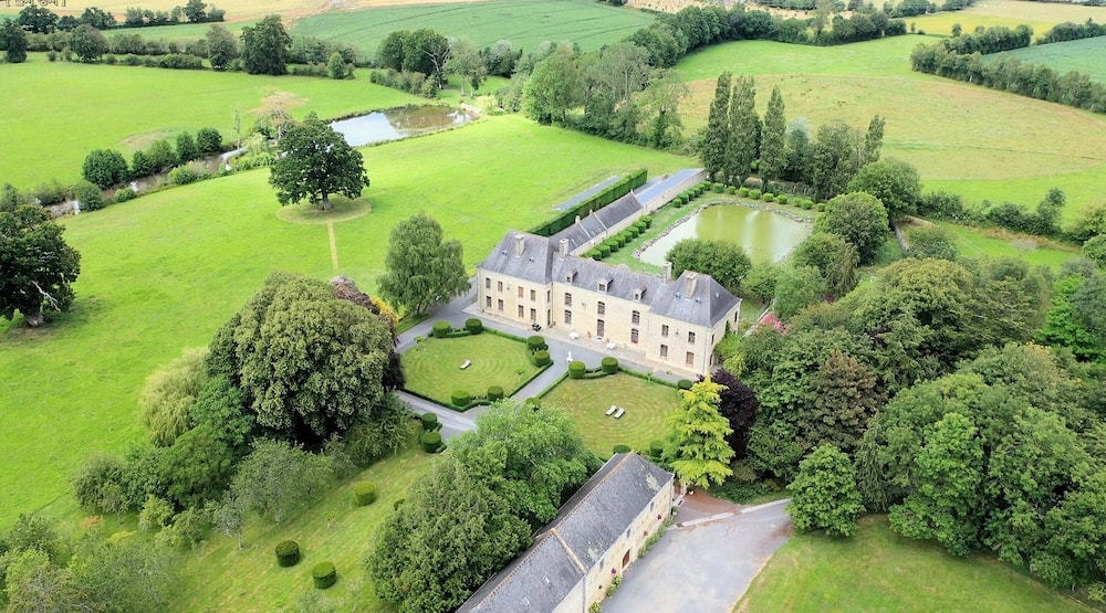 Villers-Bocage - Château du Bû