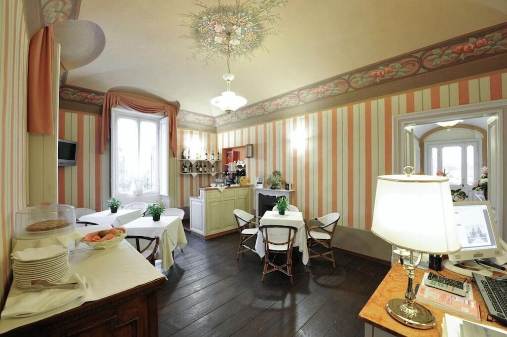 Voghera - Hotel Villa Liberty