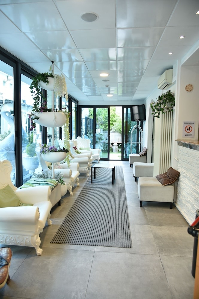 Rimini - Hotel Okinawa
