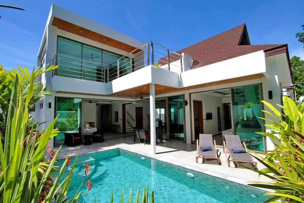 Kata Beach - Ya Nui Beach Villas